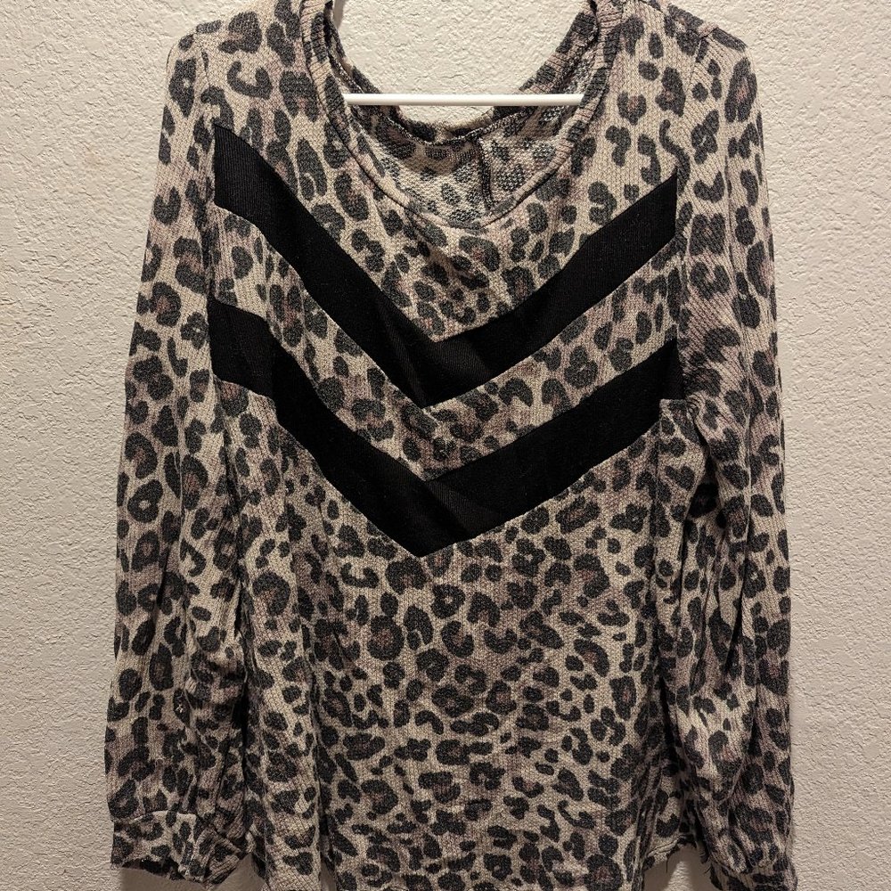 Leopard Print long sleeve tunic/top with chevron